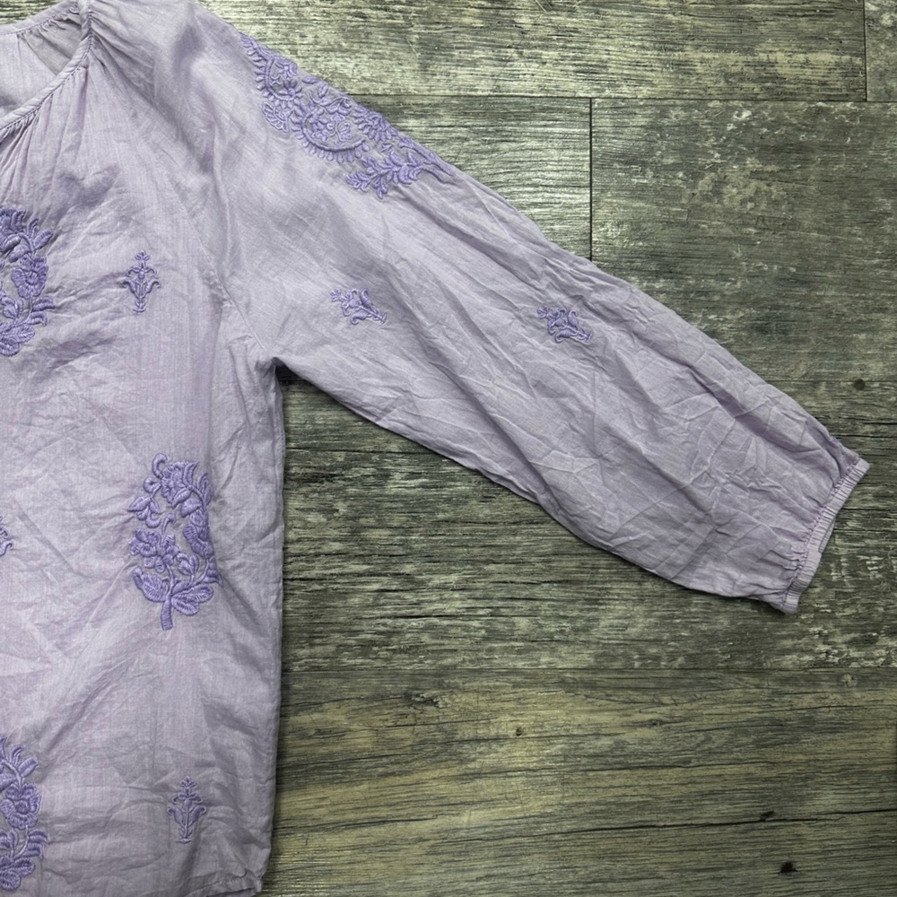 Roller Rabbit blouse - Picture 3 of 7